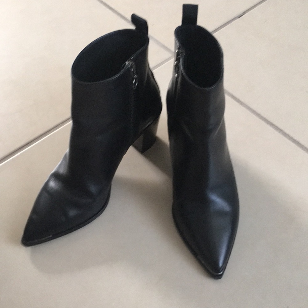 Acne studios Loma booties
